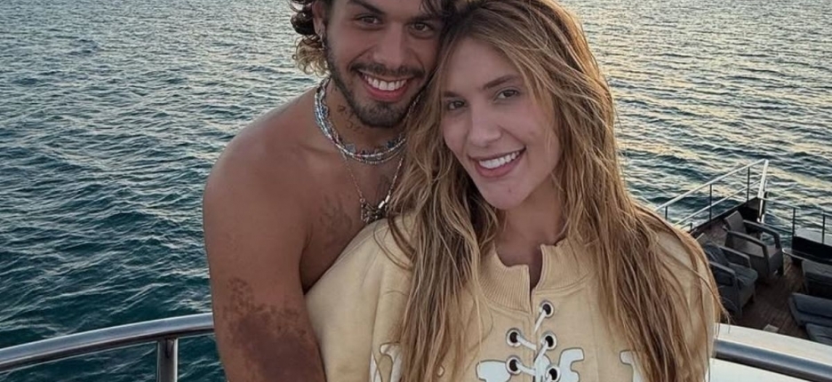 Z Felipe celebra 4 anos de casamento com Virginia e se declara: Sim todos os dias