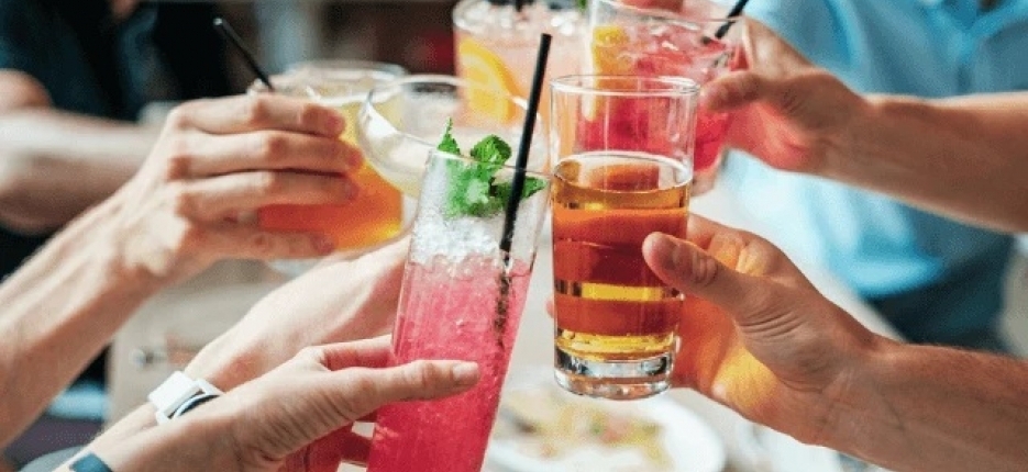 Oito em cada dez brasileiros que abusam de lcool acham que bebem moderadamente