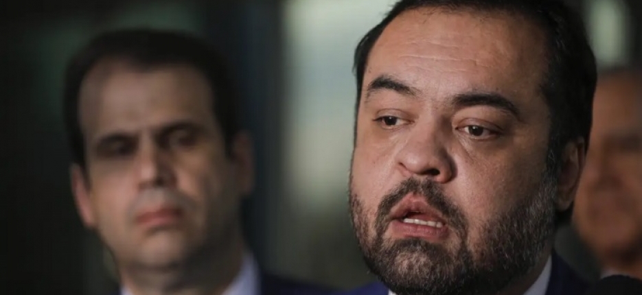 Castro diz que quem voltar com barricada vai receber visitinha do Bope