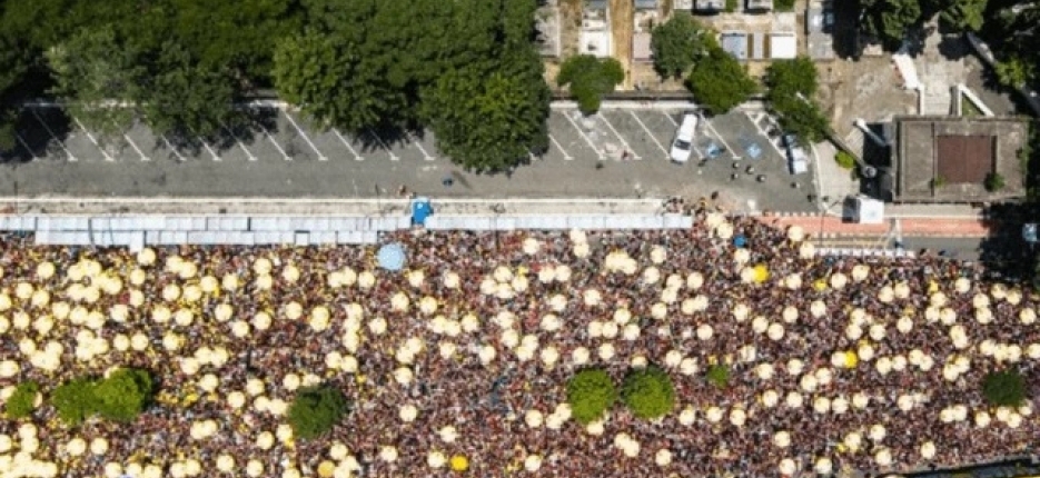 Superlota��o: trio de Calvin Harris � paralisado e foli�es passam mal em SP